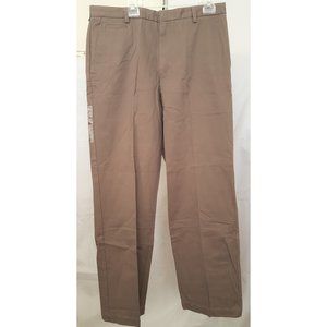 Dockers - Flat Front Chino - Relaxed Fit - 36W/32L